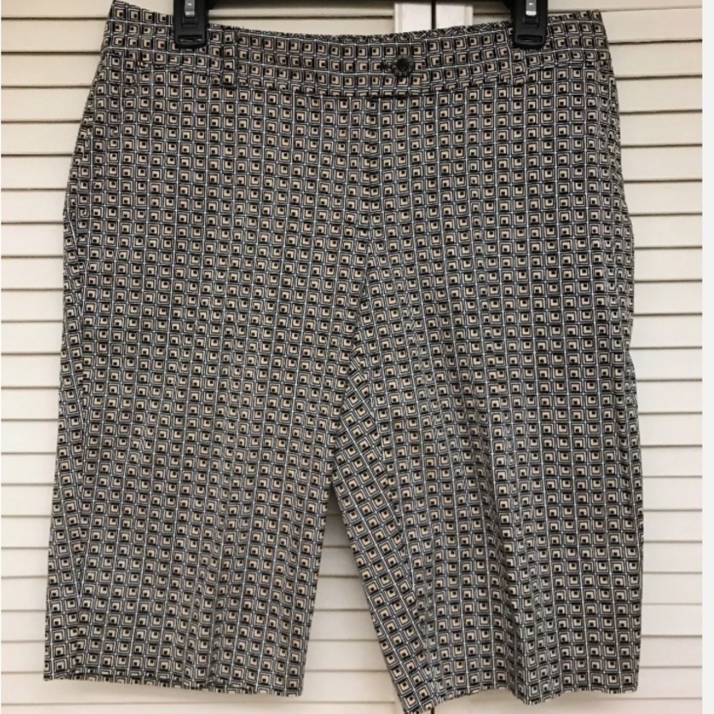 Size 12 Printed IZOD Bermuda Shorts